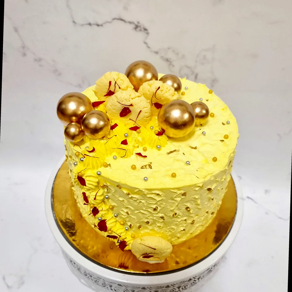 Birthday — Adults custom cake by Cakes & Shapes, Dubai — design code CS-0125