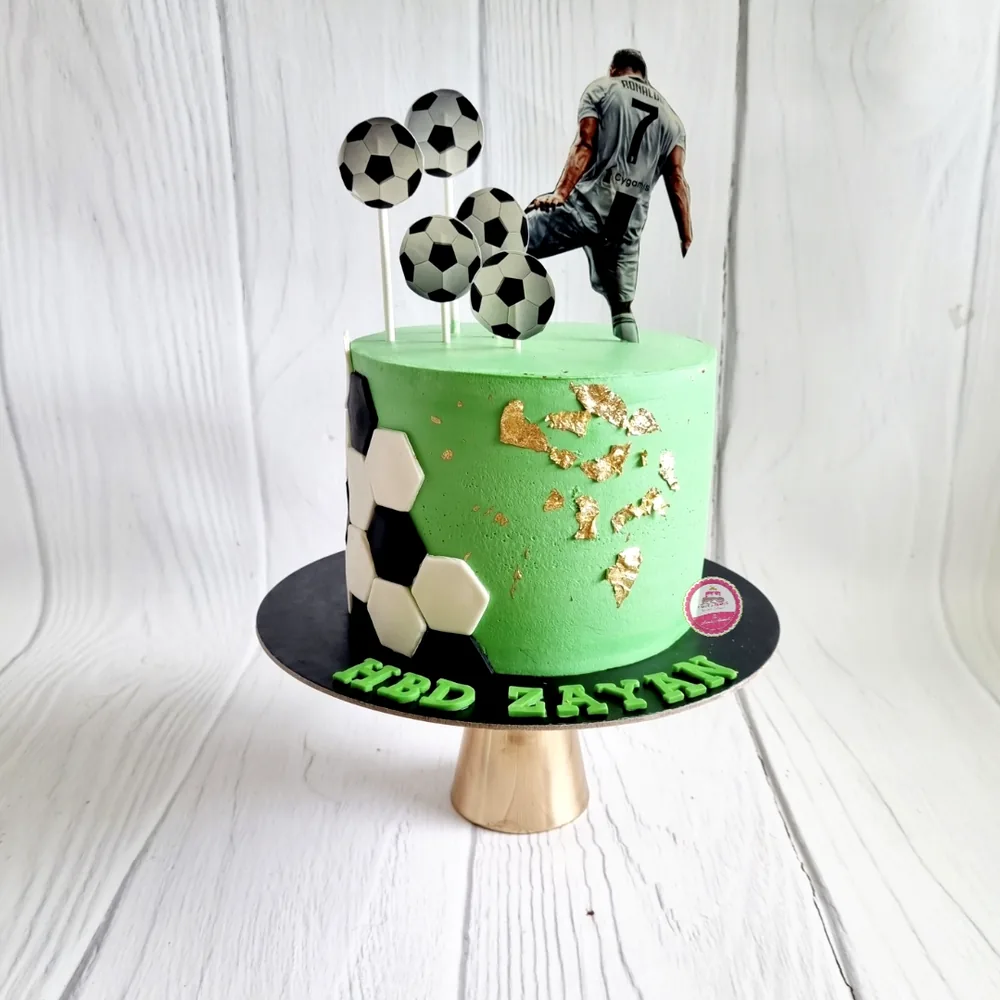 Birthday — Kids custom cake by Cakes & Shapes, Dubai — design code CS-0260