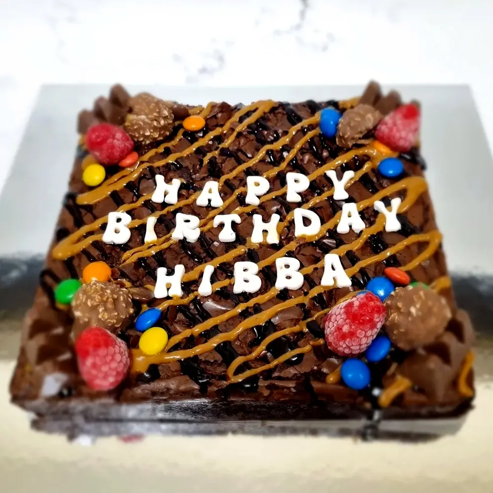 Desserts & Treats custom cake by Cakes & Shapes, Dubai — design code CS-0046