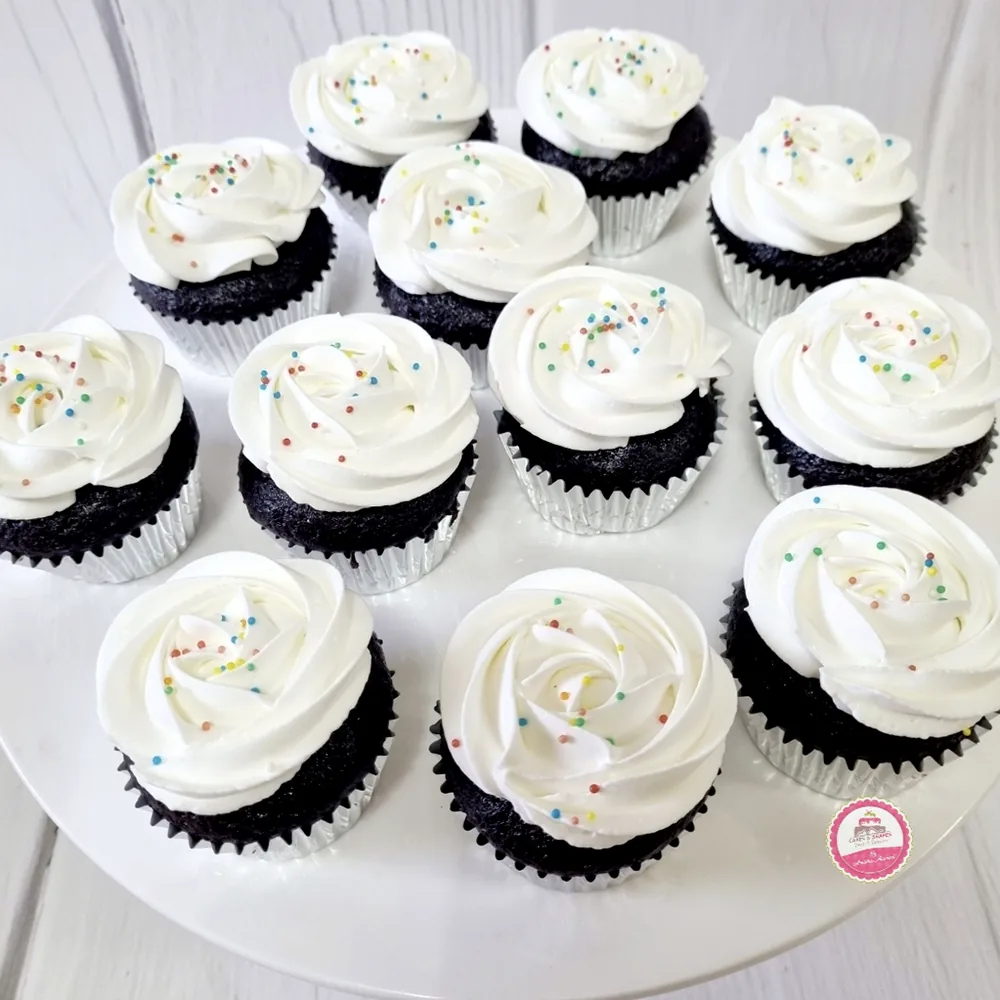 Desserts & Treats custom cake by Cakes & Shapes, Dubai — design code CS-0142