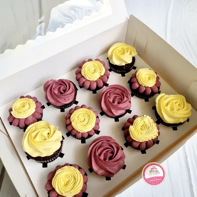 Desserts & Treats cakes by Cakes & Shapes